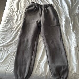 Comfrt brand. Gray Joggers. Size Small